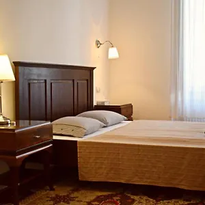  Apartament In Historical Building With Free Private Parking